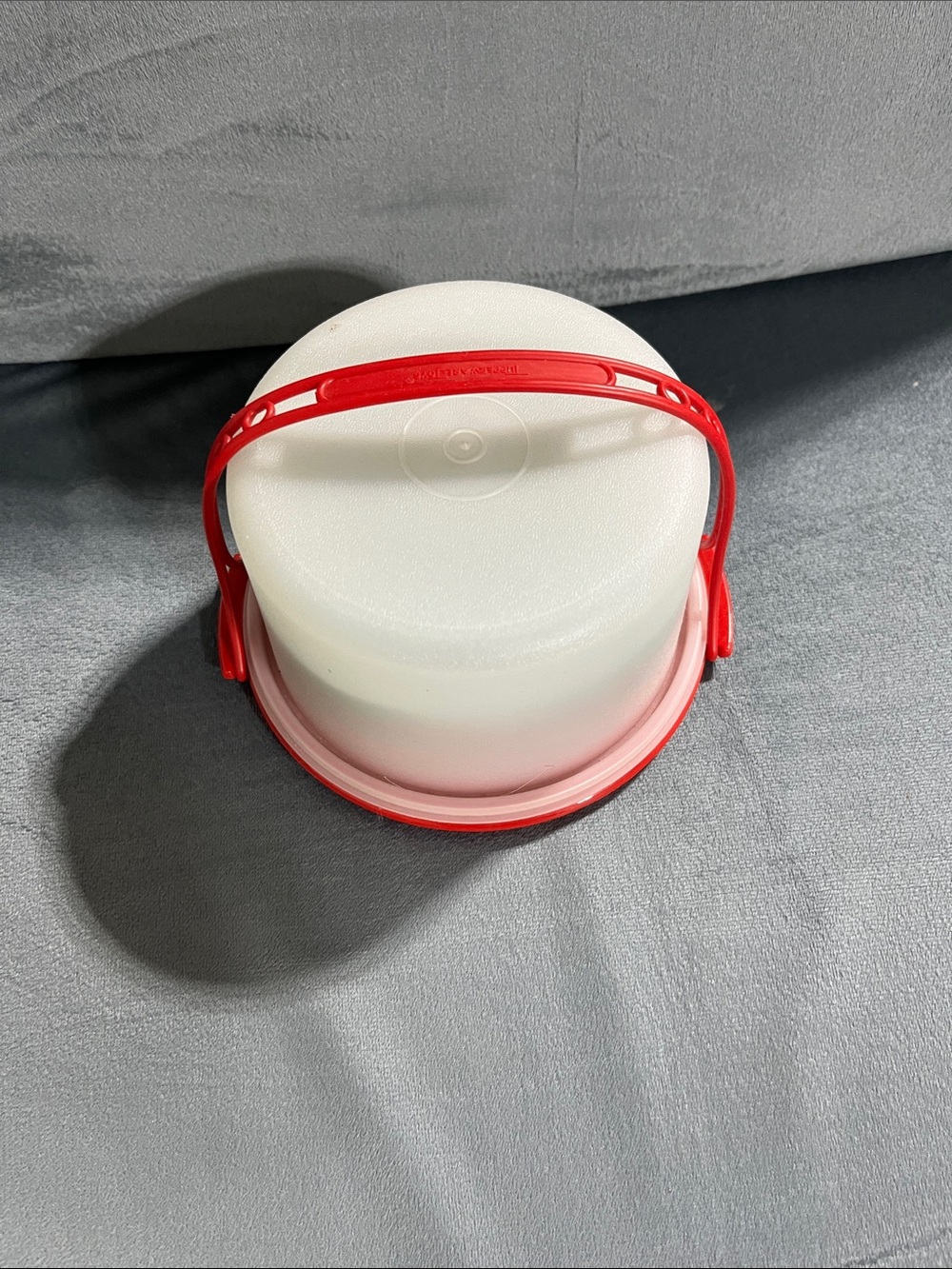 Tupperware cake carrier and plates kids toys